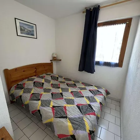 T2 Avec Piscine, Lave-vaisselle, à 150m, Animaux Acceptés - Fr-1-702-42