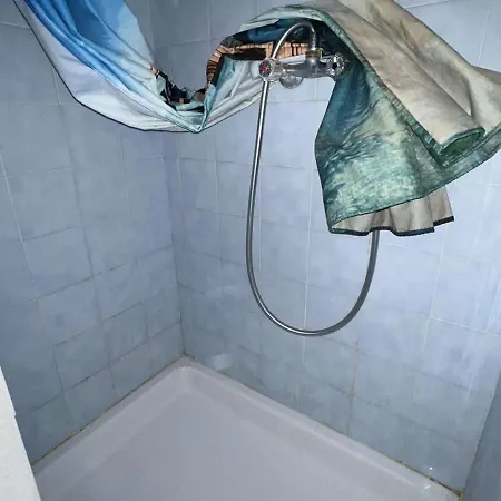 T2 Avec Piscine, Lave-vaisselle, à 150m, Animaux Acceptés - Fr-1-702-42 *