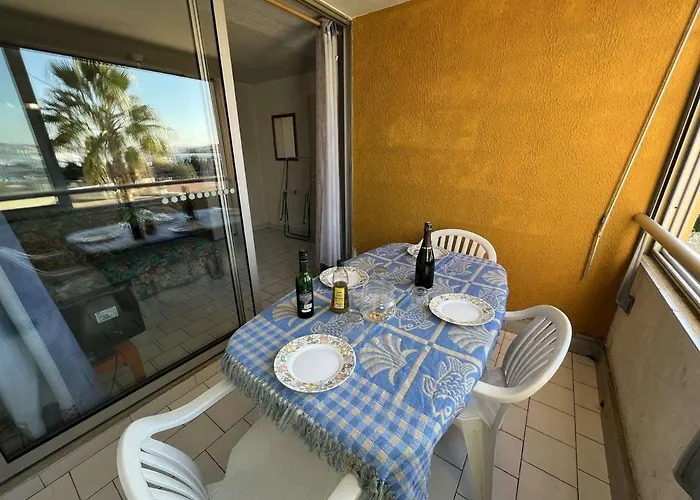 T2 Avec Piscine, Lave-vaisselle, à 150m, Animaux Acceptés - Fr-1-702-42 * Agde