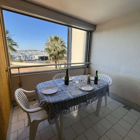 T2 Avec Piscine, Lave-vaisselle, A 150m, Animaux Acceptes - Fr-1-702-42