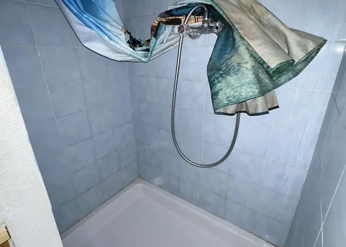 T2 Avec Piscine, Lave-vaisselle, A 150m, Animaux Acceptes - Fr-1-702-42 *